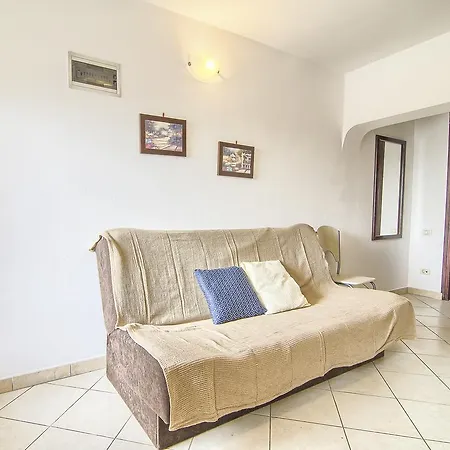 Apartment Milka Pula
